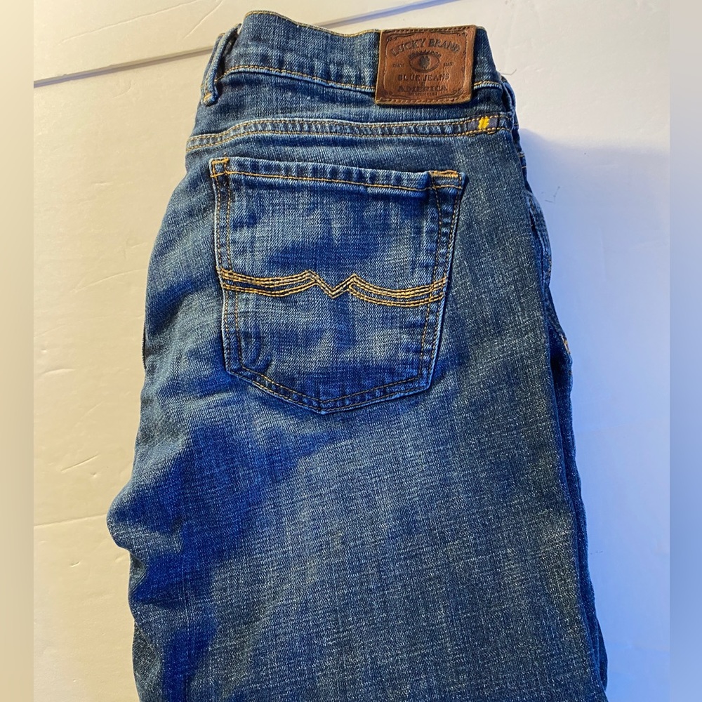 LUCKY BRAND Sweet 'N Crop Low Rise Women's Jeans Medium Wash Cropped Size 8 / 29